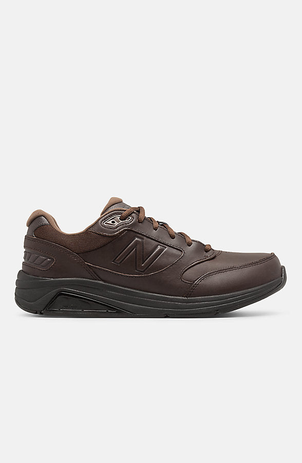 New Balance Men's 928v3 Shoes - Brown